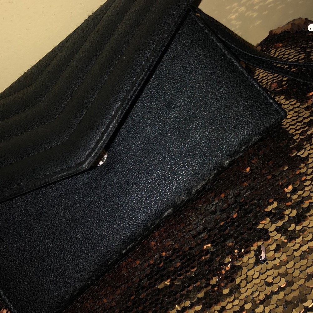 Black wristlet purse
